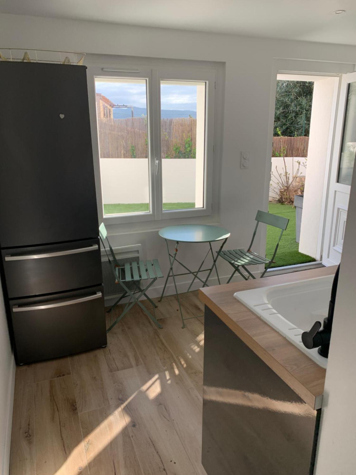 Studio Calme Aux Terrasses De Cassis Eksteriør bilde